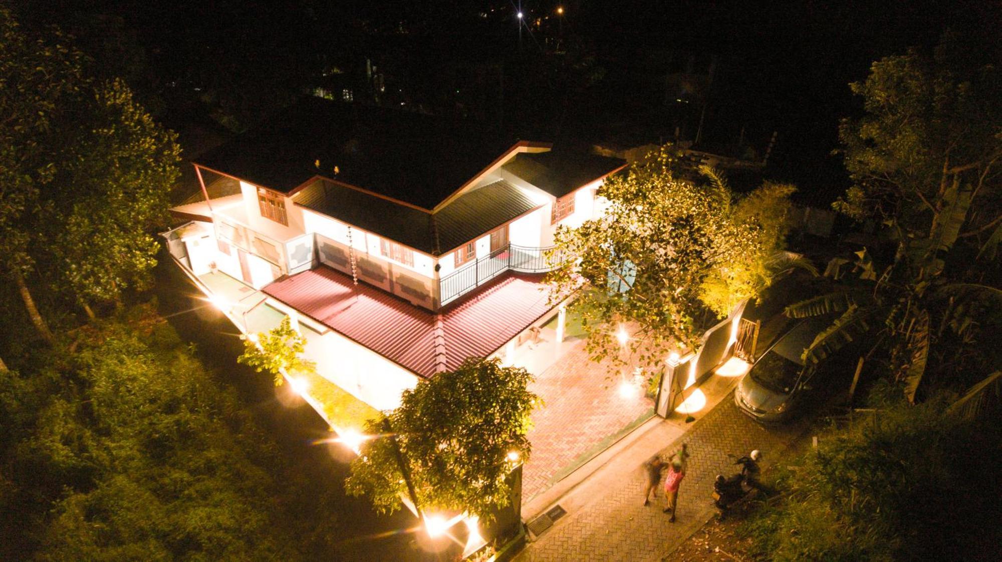 Dinsara Pearl Villa Weligama Bagian luar foto