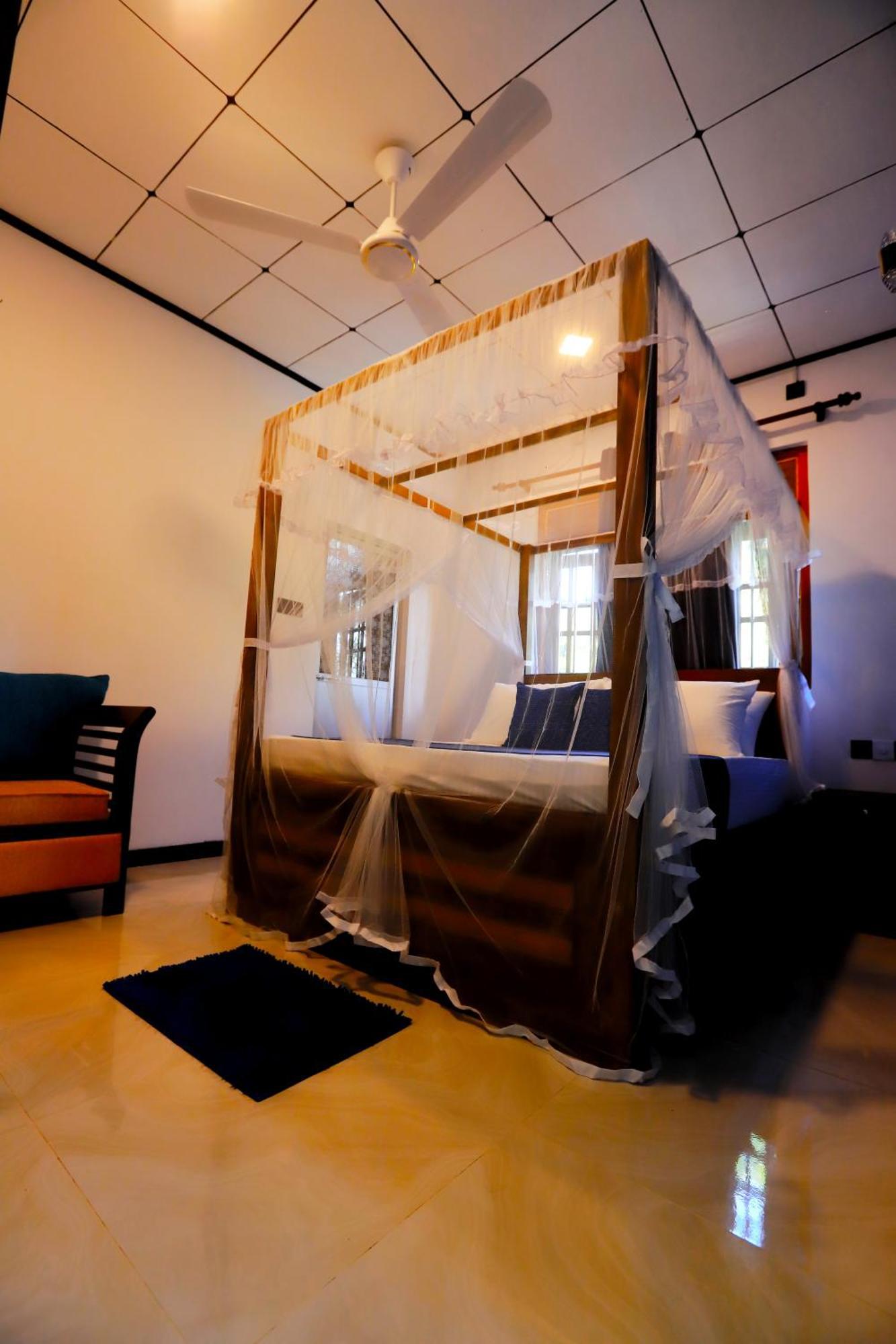 Dinsara Pearl Villa Weligama Bagian luar foto