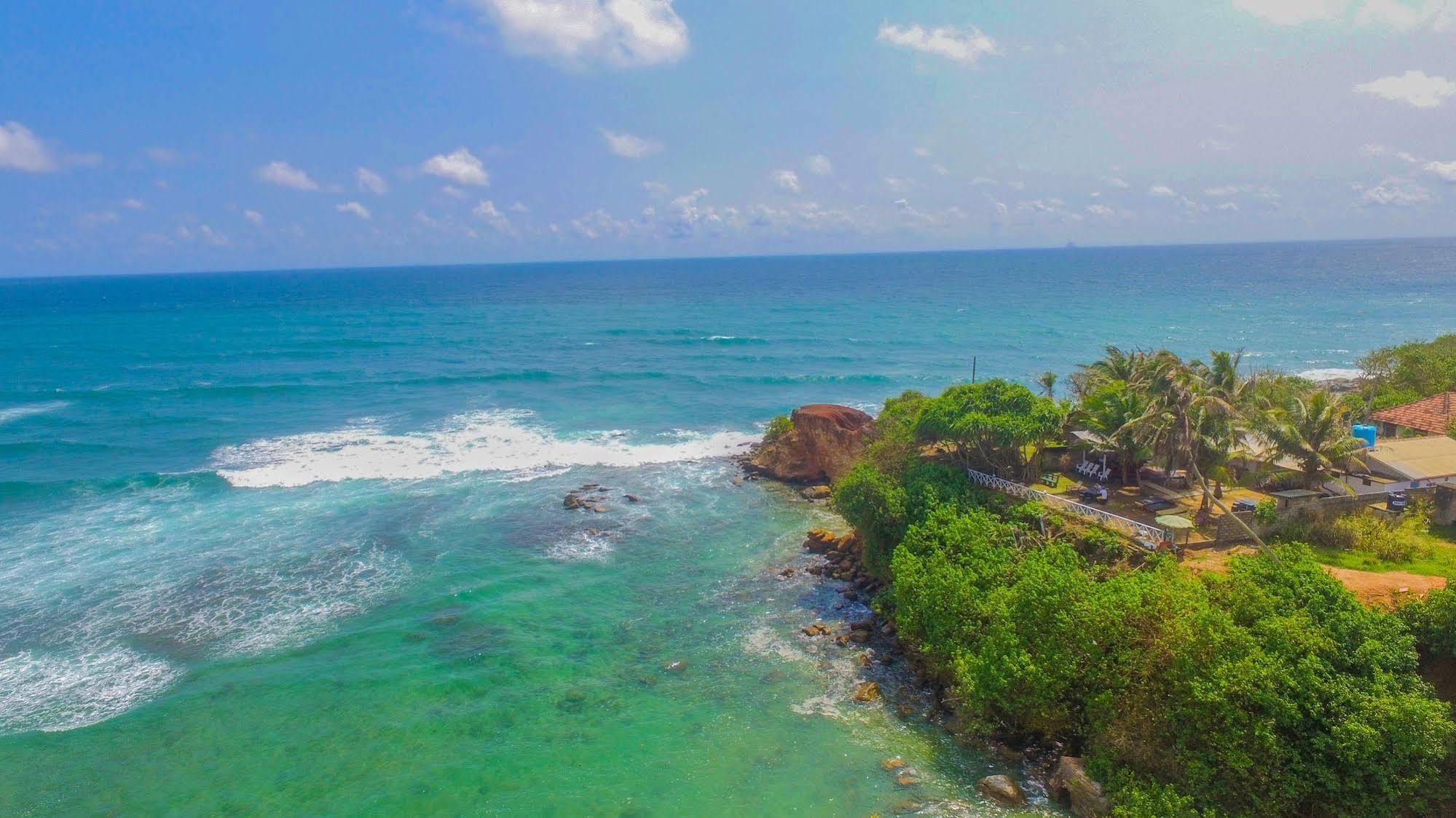 Dinsara Pearl Villa Weligama Bagian luar foto